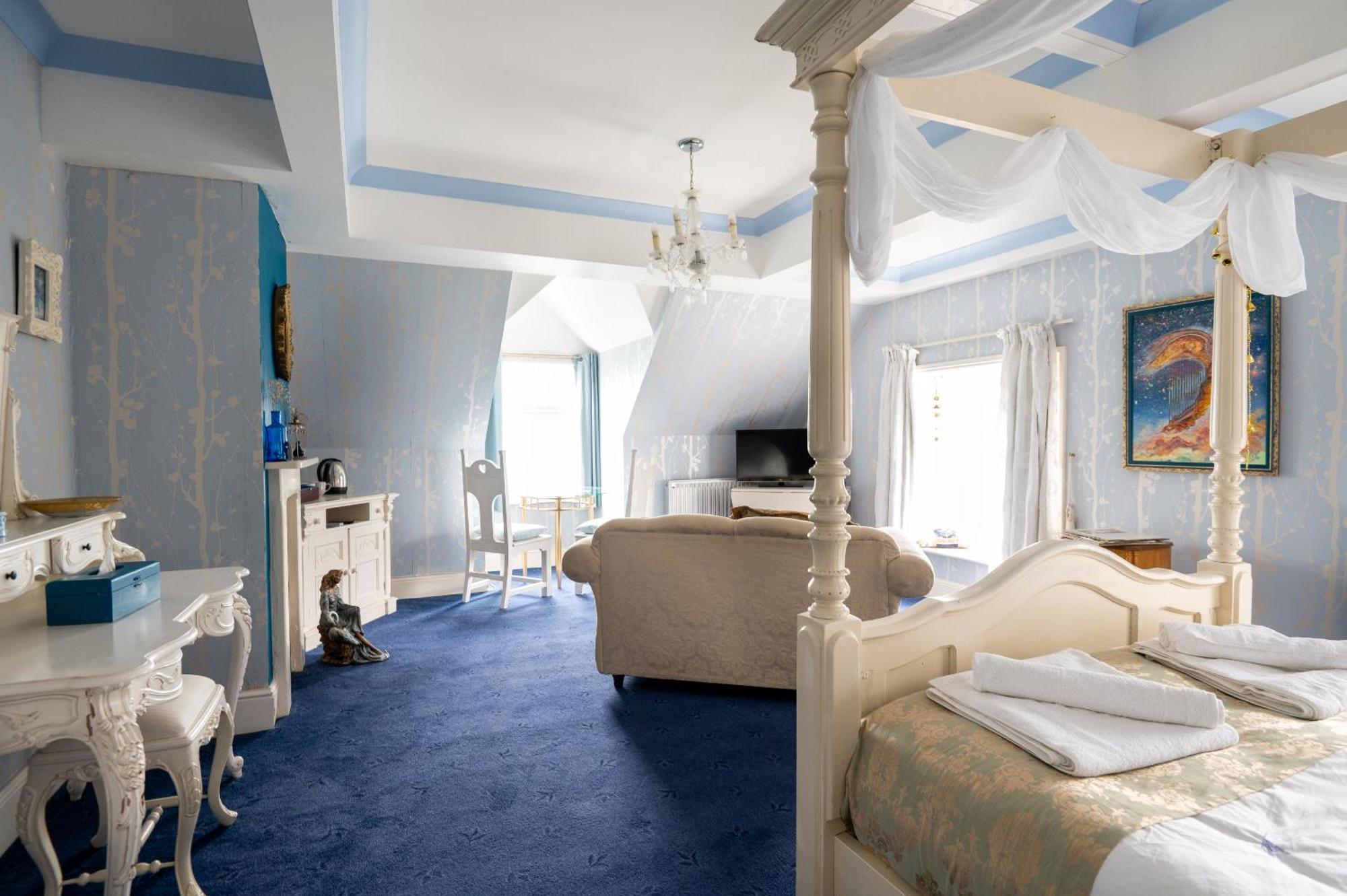 Niton Enchanted Manor חדר תמונה