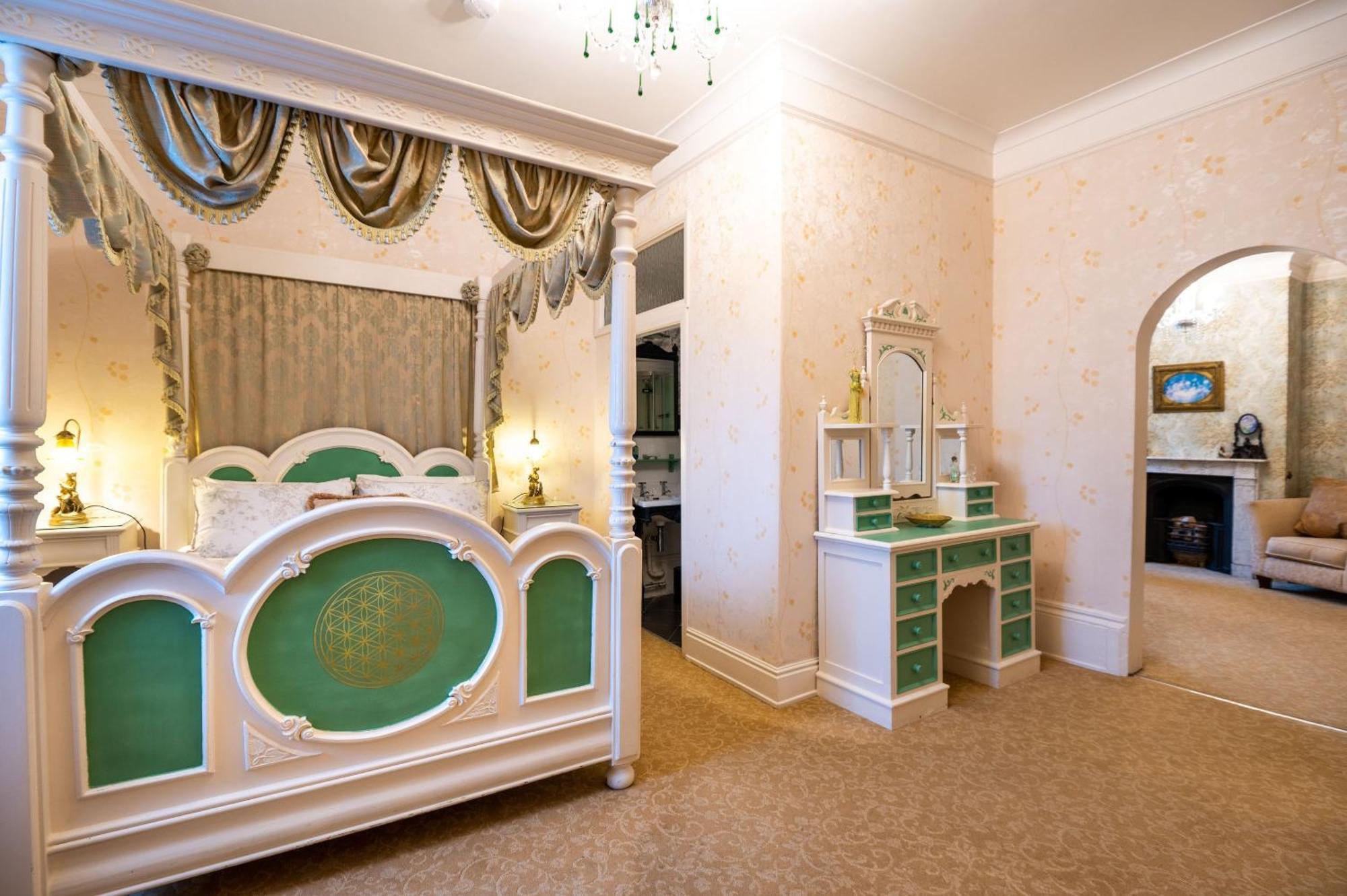 Niton Enchanted Manor מראה חיצוני תמונה