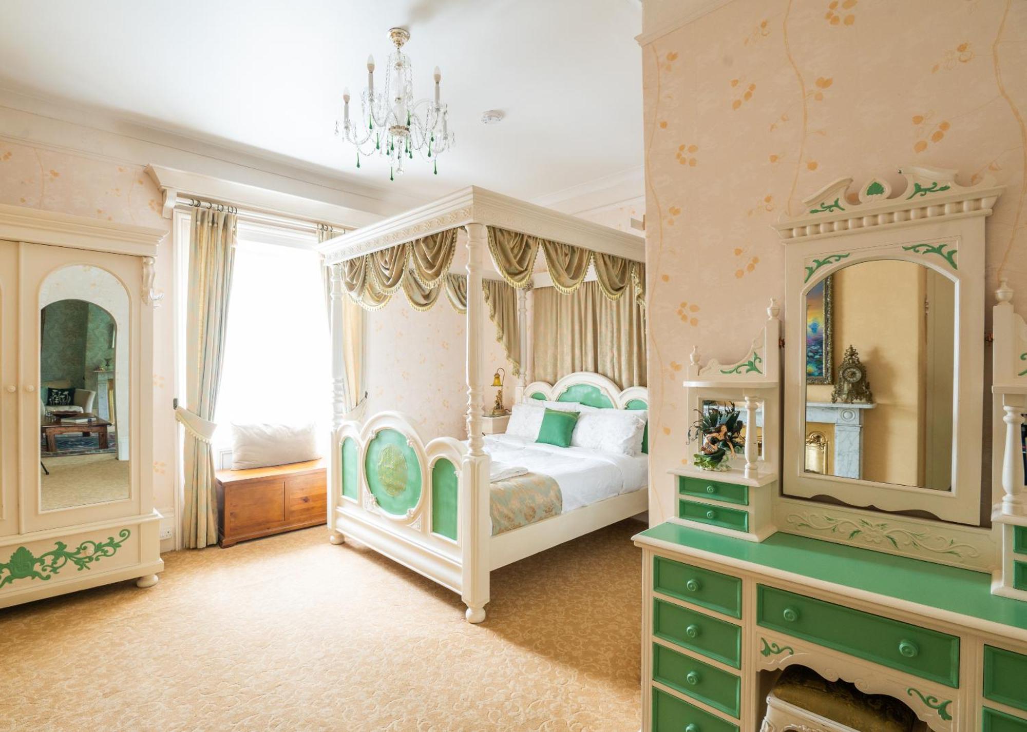 Niton Enchanted Manor מראה חיצוני תמונה